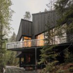 Modern-Cabin-Russian-forest-Hill-House