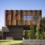 Walnut-Residence-with-corten-facade-by-Modal-Design